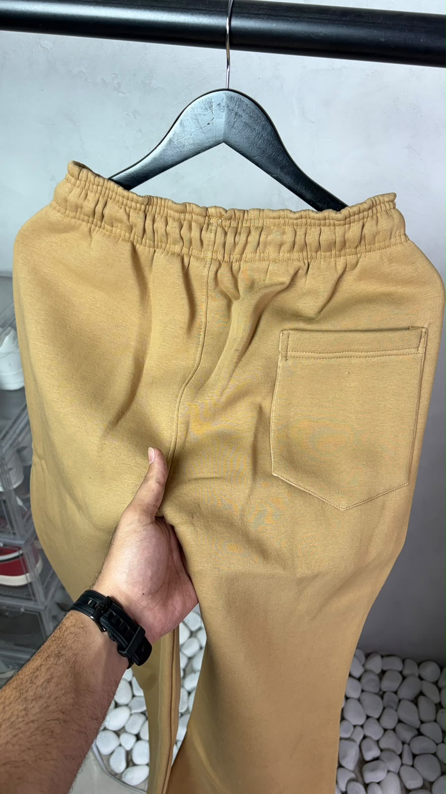 Essentials Premium SweatPants. 3211