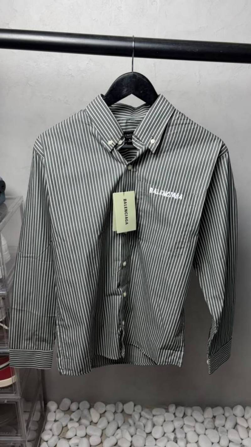 Balenciaga Premium Shirts 2831