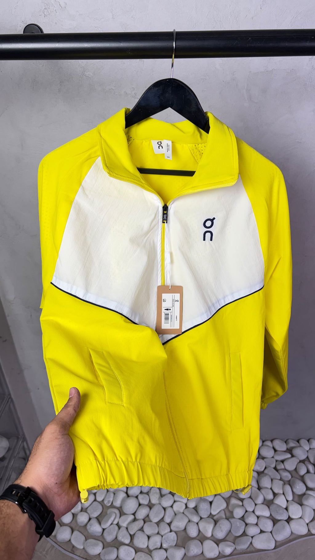 ON Clou_d Premium Windbreaker Jackets