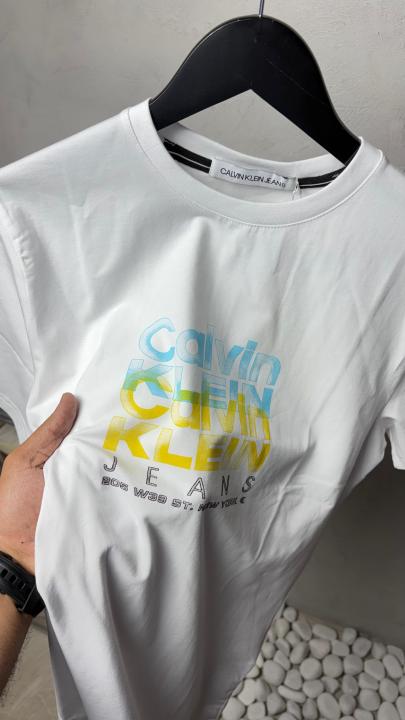 Calvi_n, Klei_n Premium Round Neck t-shirts 2395