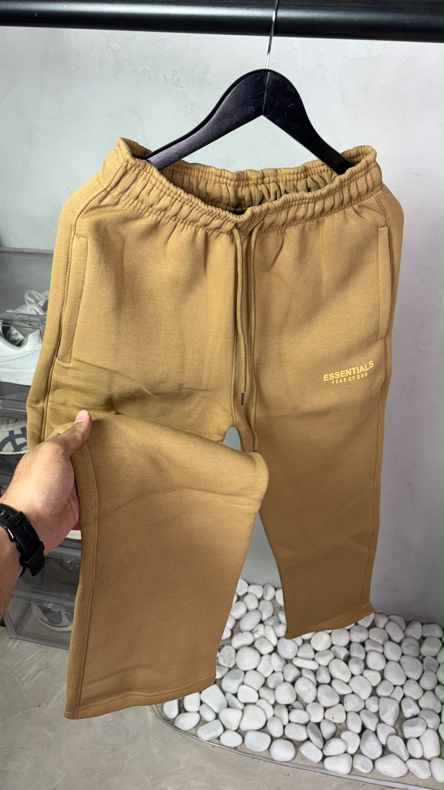 Essentials Premium SweatPants. 3211